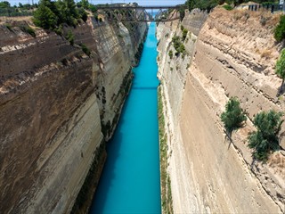 Am Kanal von <a href='https://maps.app.goo.gl/FDNma3CadcEG3w358'>Korinth</a>