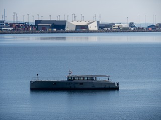 Mit der Handy-App "Vessel Tracker" kann man alle Schiffe in unserer Bucht bestimmen