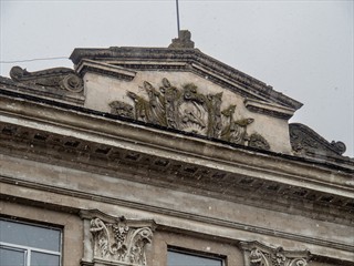 Da, verbotene Symbole! Ich glaube das zählt jetzt wie ein Hakenkreuz